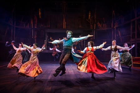 Föreställning av Västanå Musik & Teater.