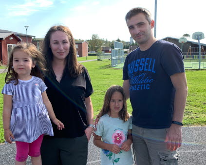 Nikola och Marija Trnavac och deras två barn har blivit Sunnebor.